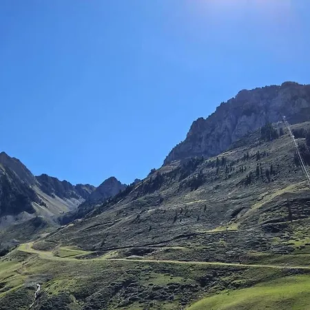 - Tourmalet Au Pied Des Pistes La Mongie